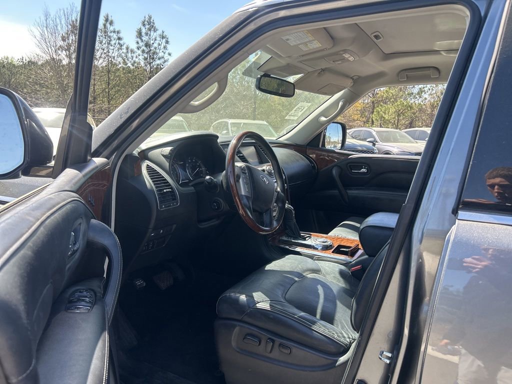 Used 2019 INFINITI QX80 Luxe w/ All-Season Package image 9