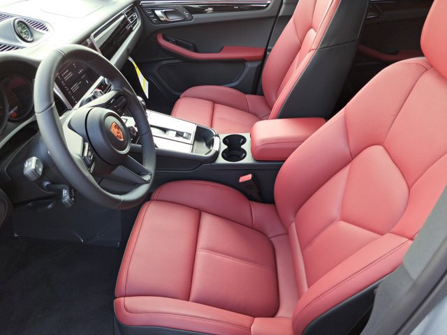 New 2026 Porsche Macan Turbo image 23