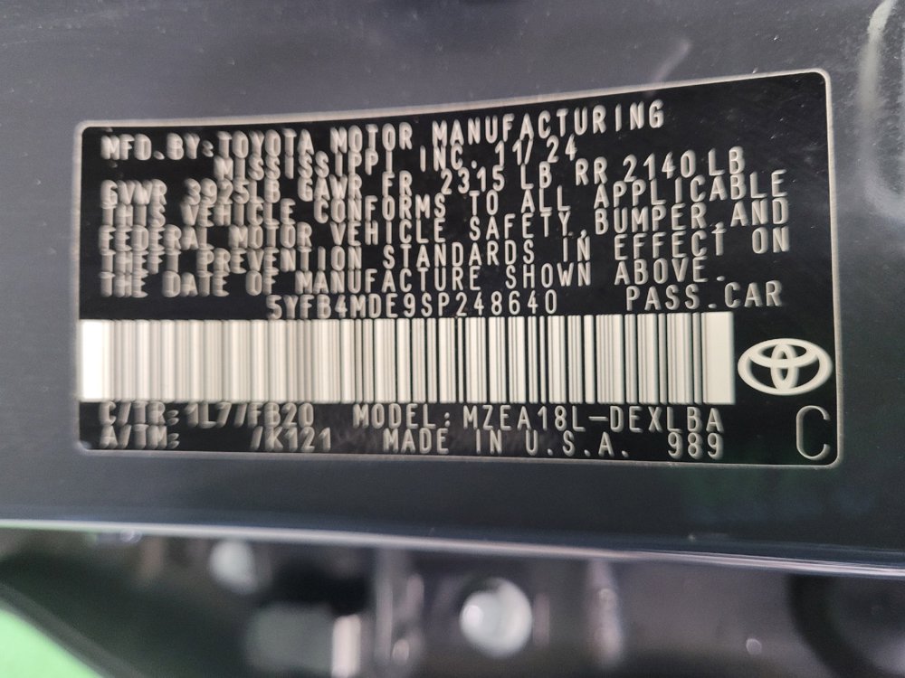 Used 2025 Toyota Corolla LE FWD image 33