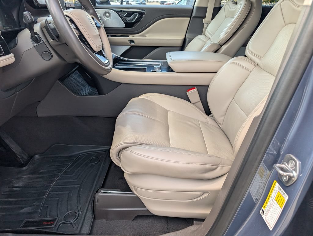 Used 2021 Lincoln Aviator Reserve w/ Equipment Group 202A AWD/4WD image 12