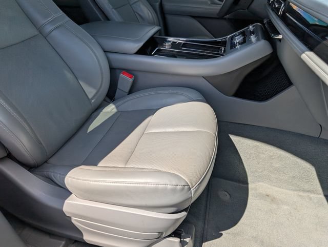 Used 2021 Lincoln Aviator Reserve w/ Equipment Group 201A RWD image 28