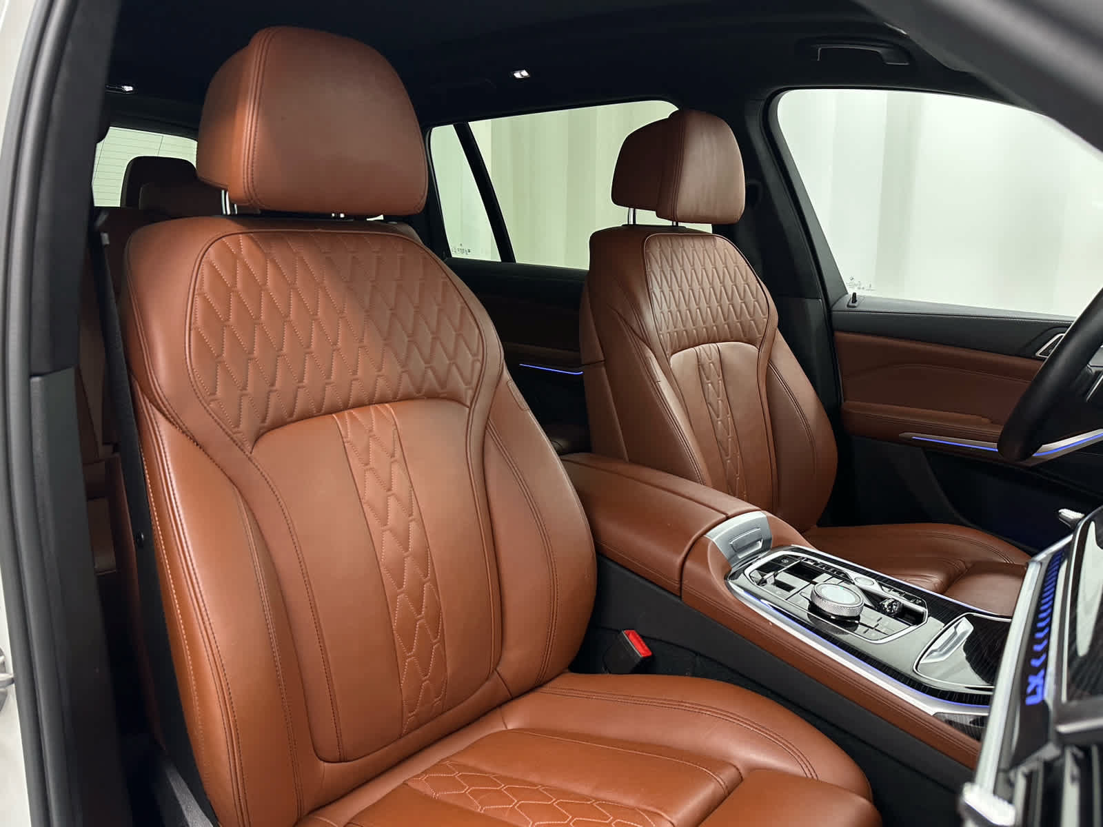 Used 2023 BMW X7 xDrive40i w/ M Sport Package AWD/4WD image 20