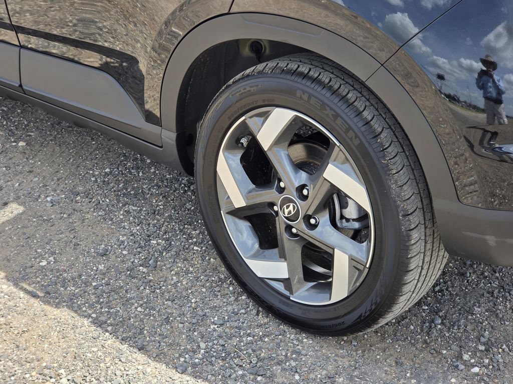 New 2026 Hyundai Venue SEL FWD image 5