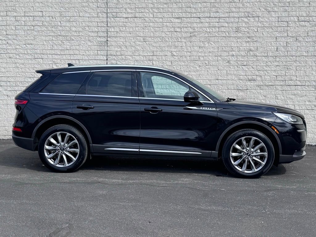 Used 2022 Lincoln Corsair AWD w/ Premium Package image 7