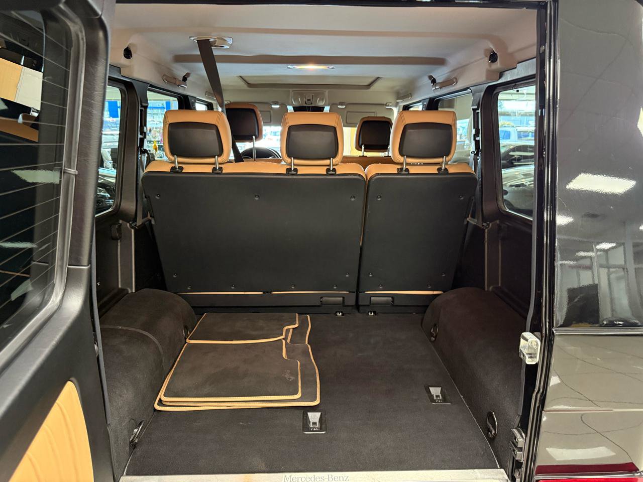 Used 2014 Mercedes-Benz G 550 image 24
