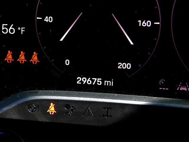 Used 2021 Porsche Taycan image 23