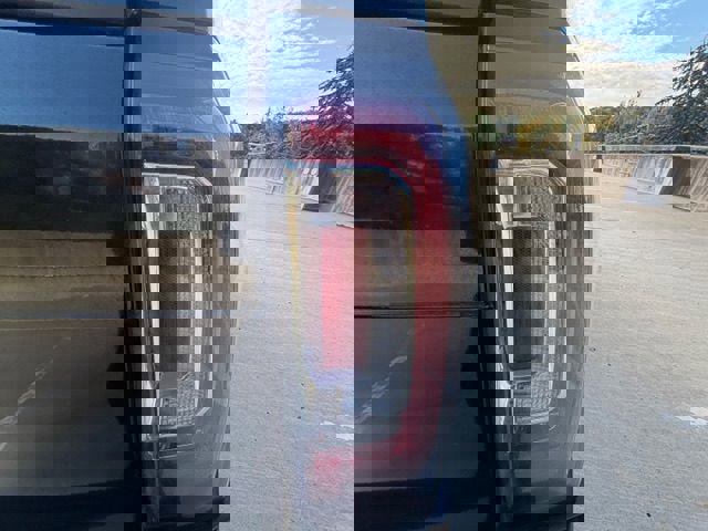 Used 2020 GMC Yukon XL SLT image 14