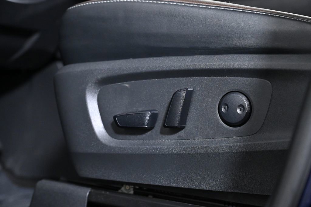 Certified 2024 Nissan Pathfinder Platinum w/ Cargo Package image 24