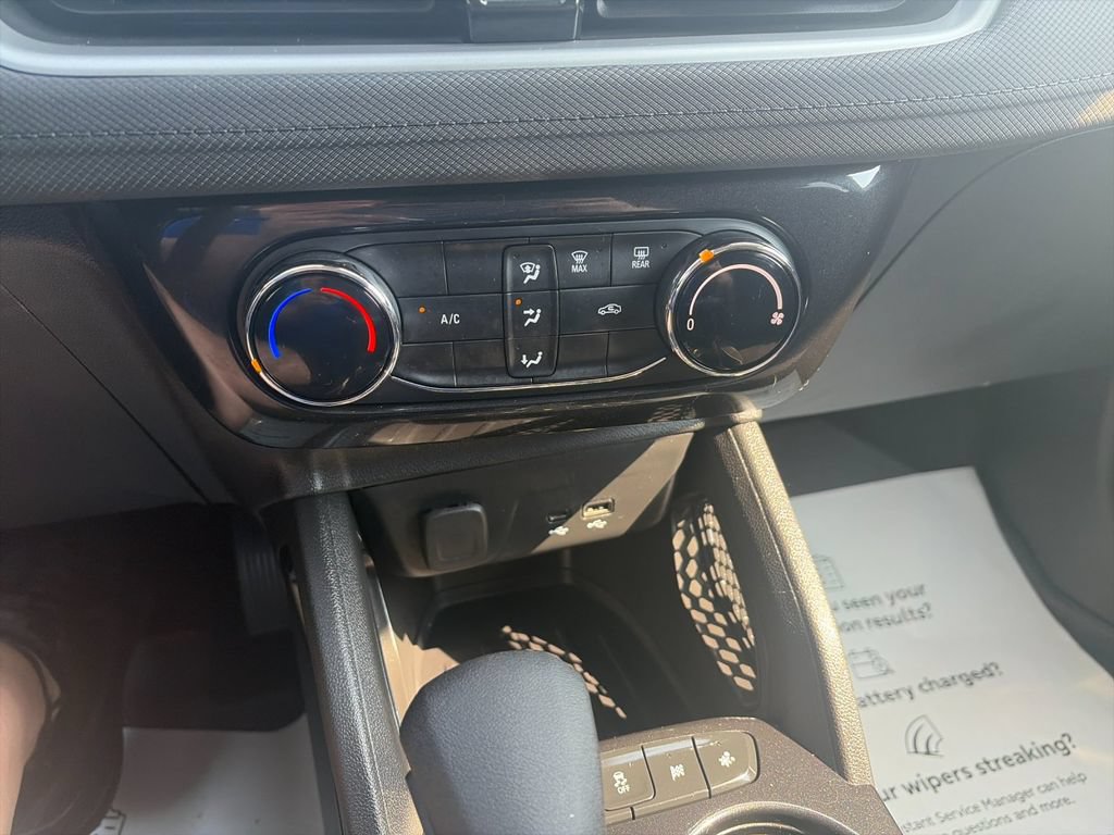 Used 2026 Chevrolet TrailBlazer LT FWD image 23
