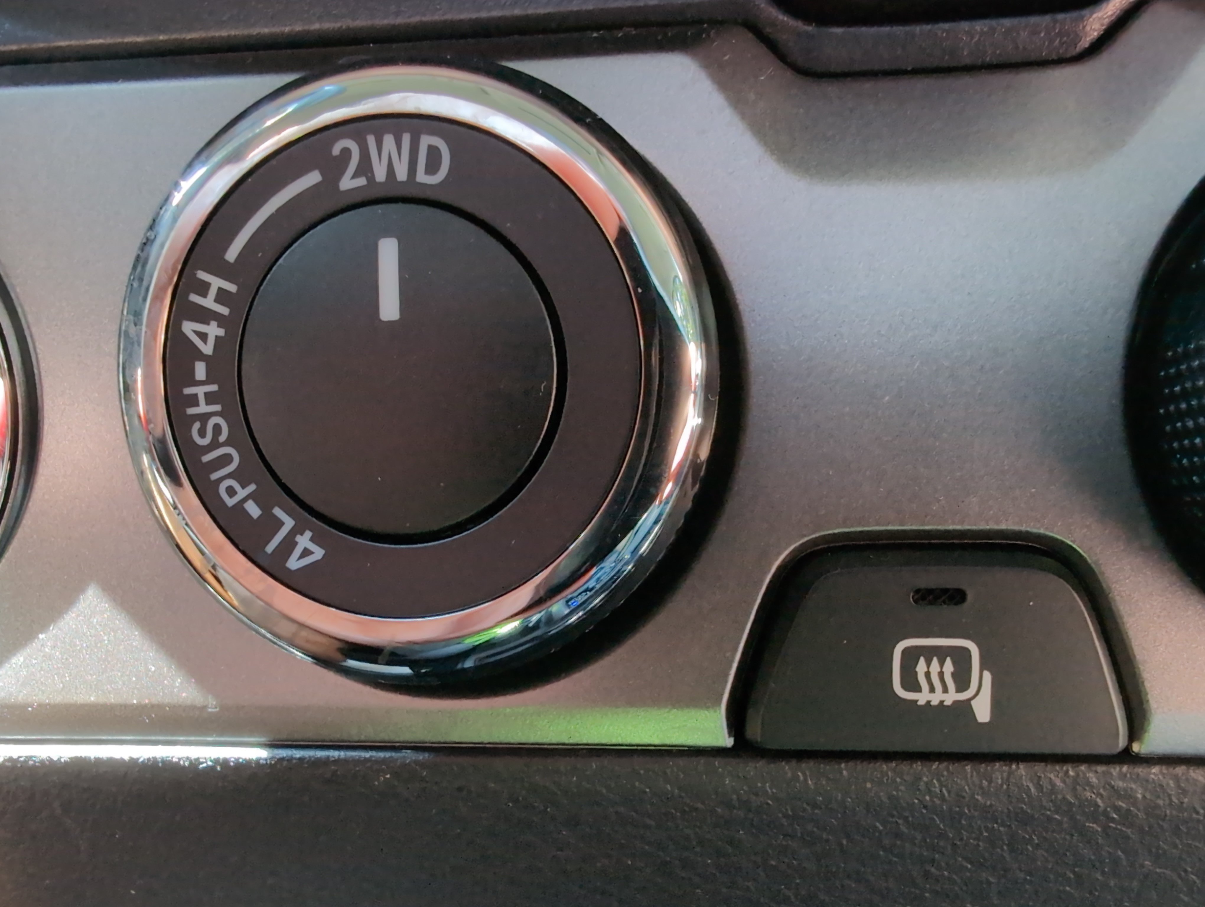 Certified 2023 Toyota Tacoma SR5 AWD/4WD image 38