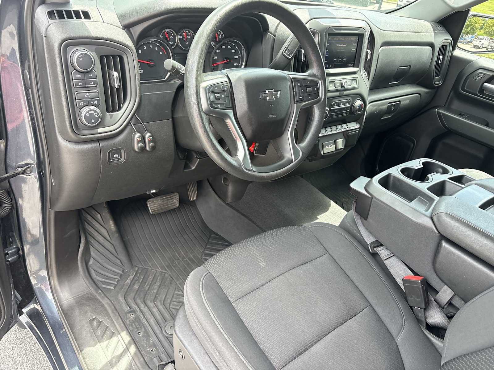 Used 2021 Chevrolet Silverado 1500 Custom Trail Boss w/ Safety Confidence Package AWD/4WD image 10