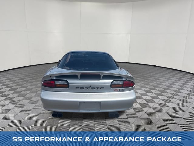 Used 1999 Chevrolet Camaro Z28 w/ SS Performance/Appearance Pkg RWD image 4