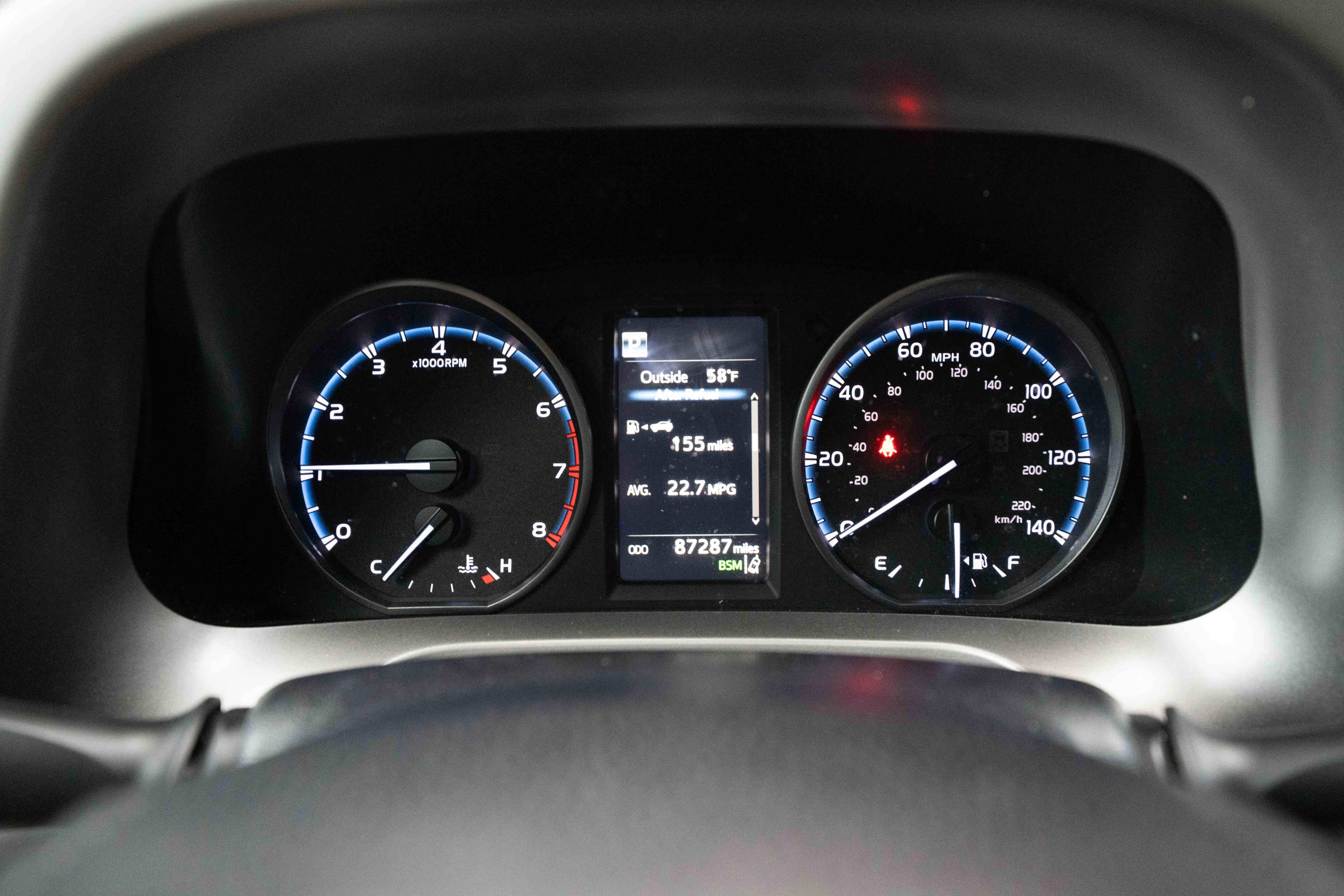 Used 2018 Toyota RAV4 XLE AWD/4WD image 17