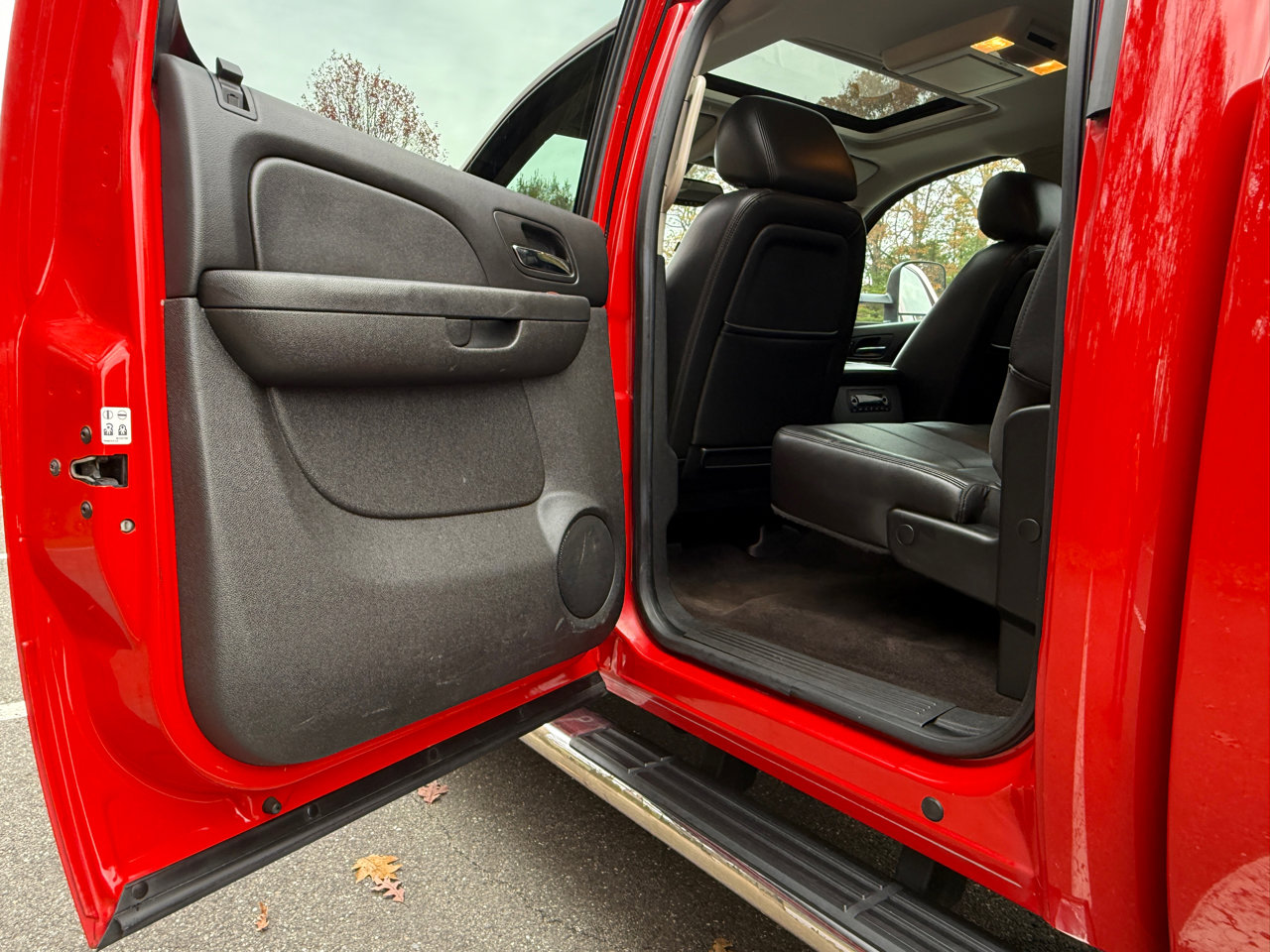 Used 2013 GMC Sierra 2500 SLT w/ Entertainment Package image 18