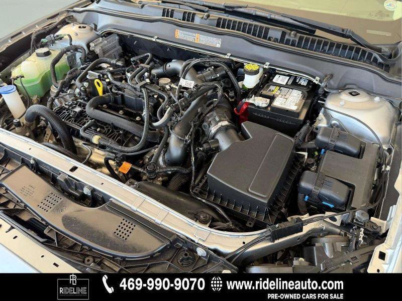 Used 2020 Ford Fusion SE FWD image 25