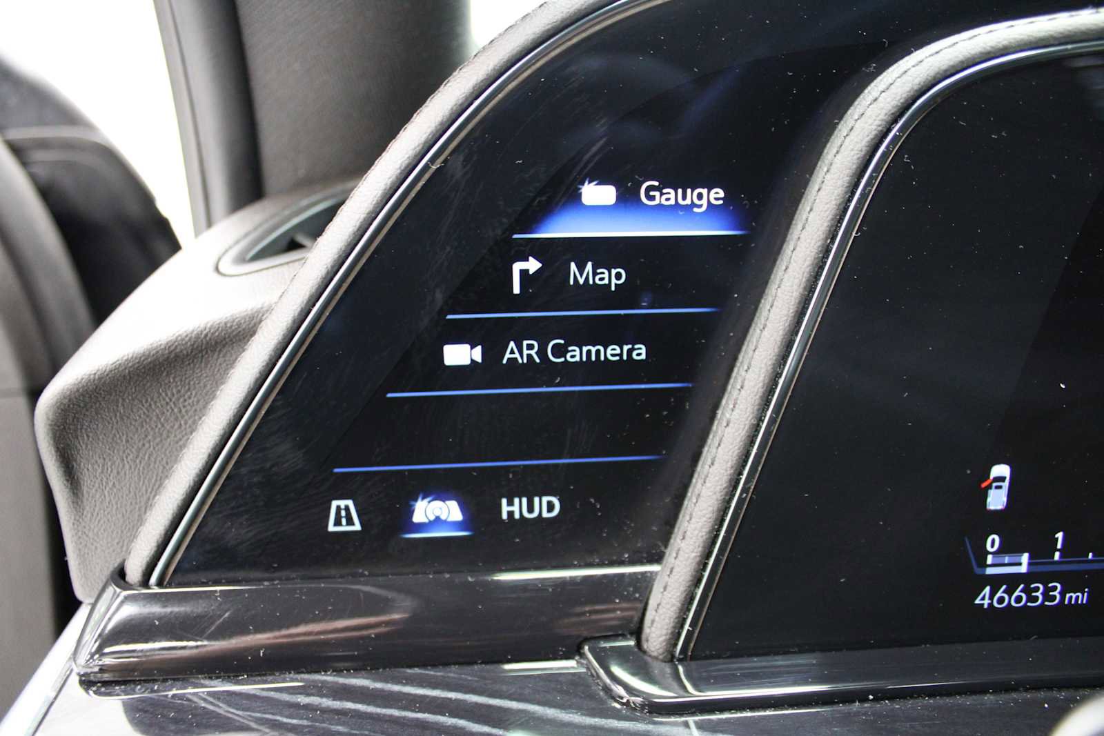 Certified 2024 Cadillac Escalade Sport w/ LPO, ONYX Package image 26