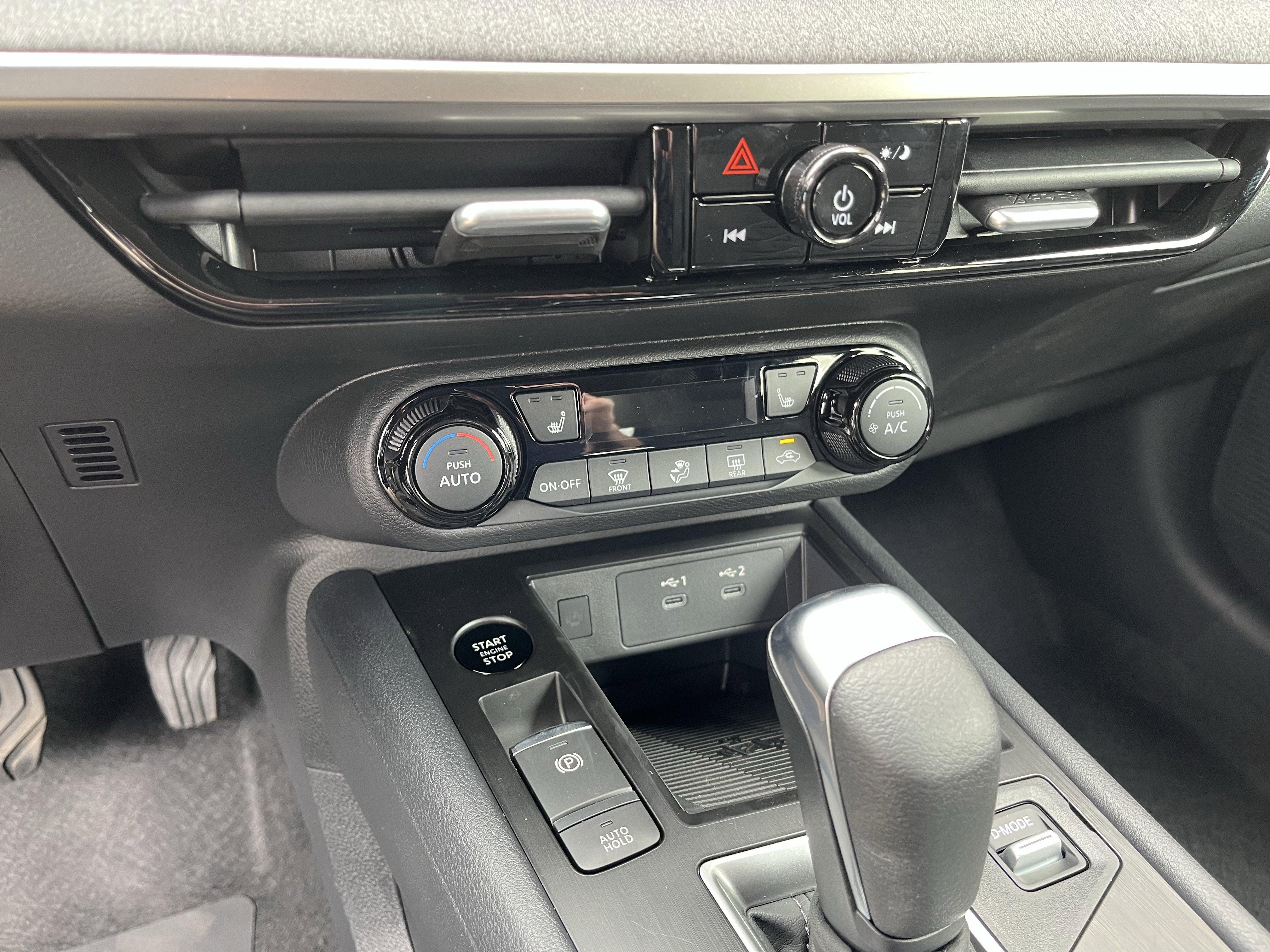 New 2026 Nissan Kicks SV w/ Cold Weather Package image 19