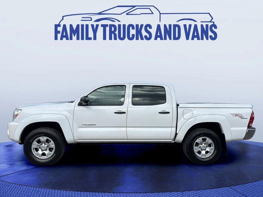 Used 2006 Toyota Tacoma PreRunner RWD image 2