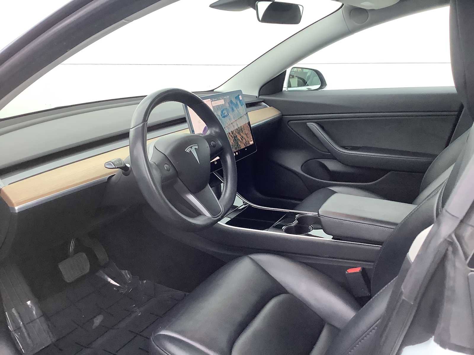 Used 2018 Tesla Model 3 Mid Range image 3