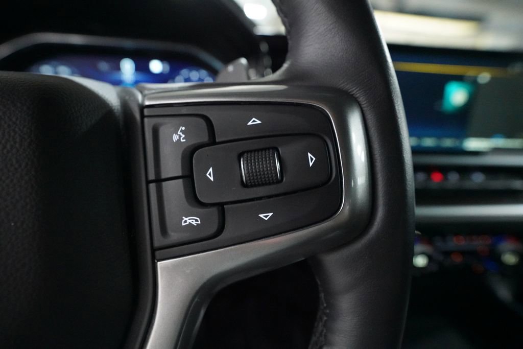 Used 2023 Chevrolet Silverado 1500 LT AWD/4WD image 18