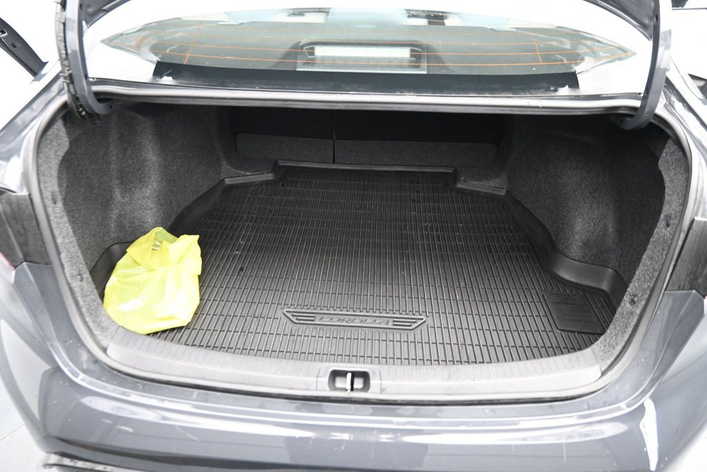 Used 2025 Toyota Corolla SE FWD image 23