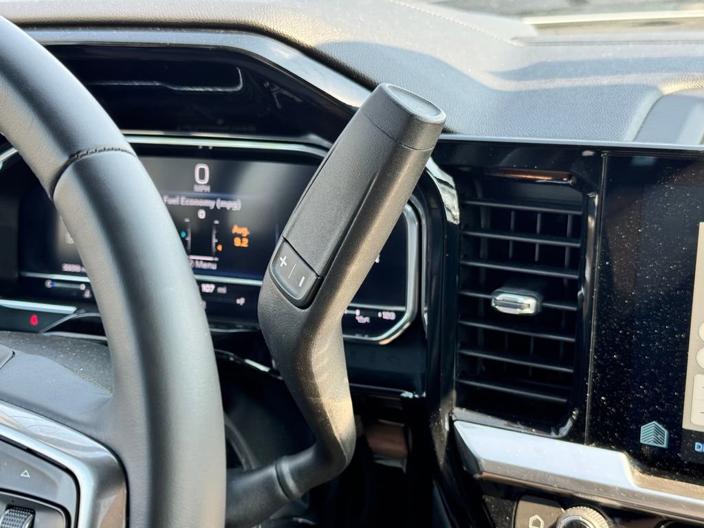 Used 2024 Chevrolet Silverado 3500 LT image 23