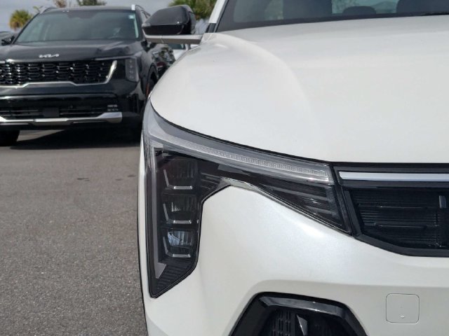 New 2026 Kia K4 GT-Line w/ GT-Line Premium Package FWD image 9