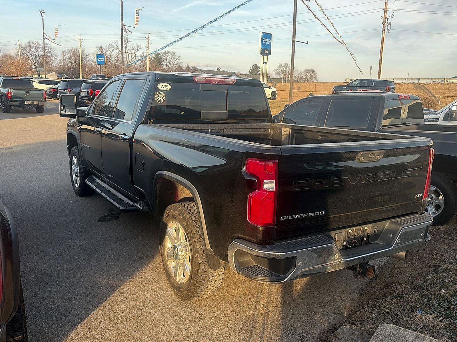 Used 2020 Chevrolet Silverado 3500 LTZ w/ LTZ Premium Package image 9