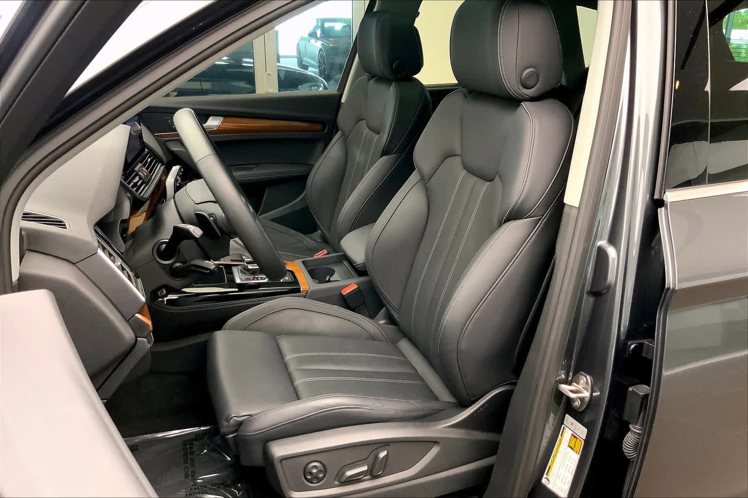 Used 2023 Audi Q5 2.0T Premium Plus w/ Premium Plus Package AWD/4WD image 8