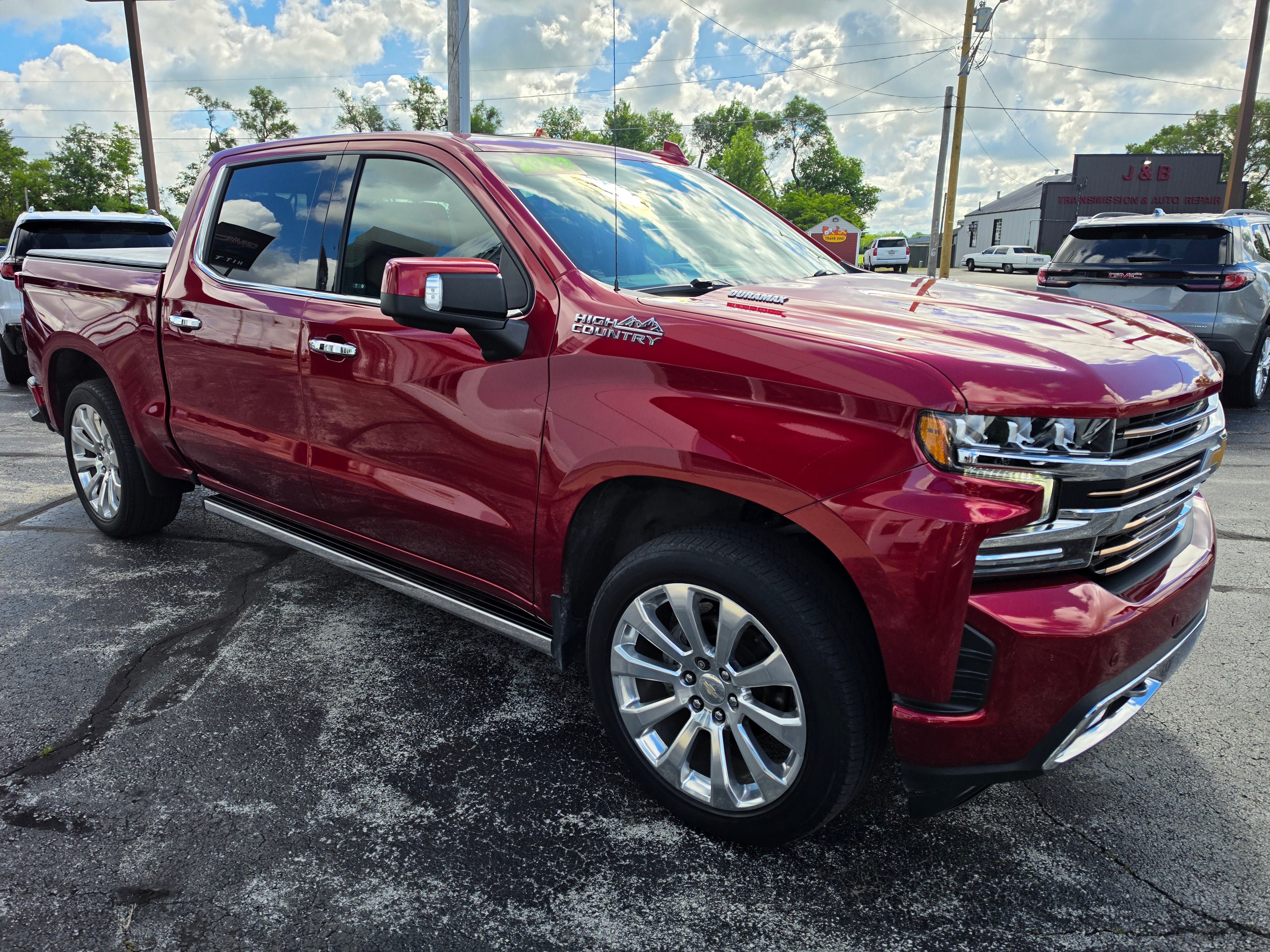 Used 2022 Chevrolet Silverado 1500 High Country w/ Technology Package AWD/4WD image 3