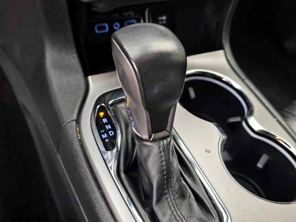 Used 2018 Jeep Grand Cherokee Altitude image 17