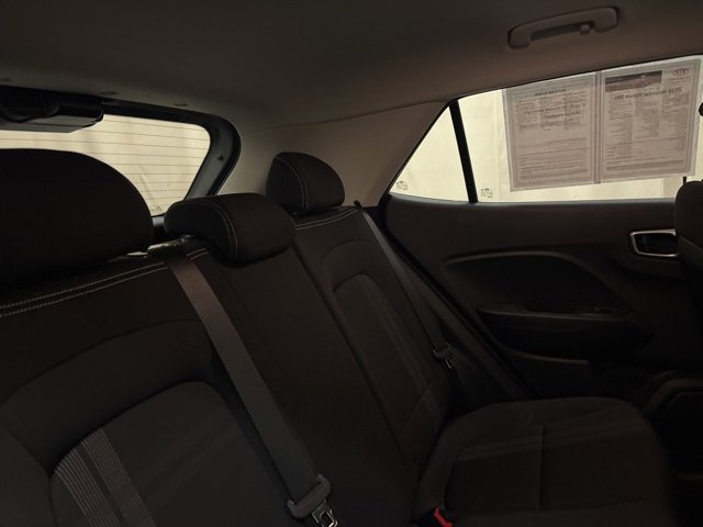 Used 2020 Hyundai Venue SEL image 19