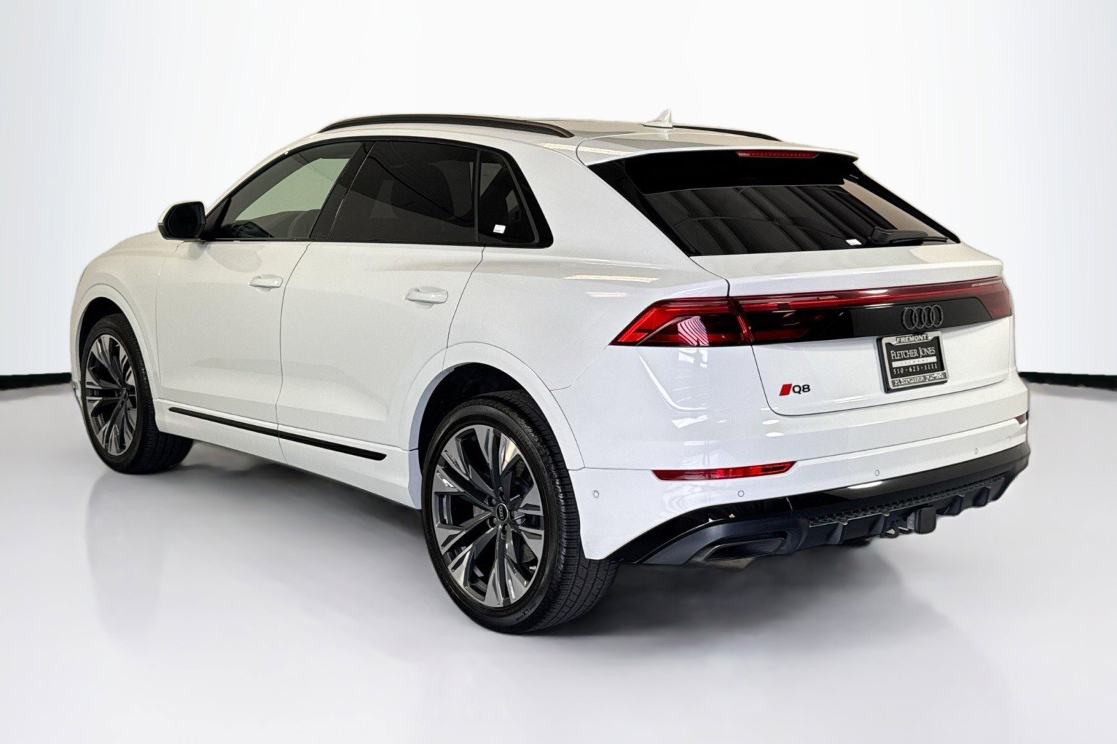 Used 2024 Audi Q8 Premium Plus w/ Premium Plus Package image 7