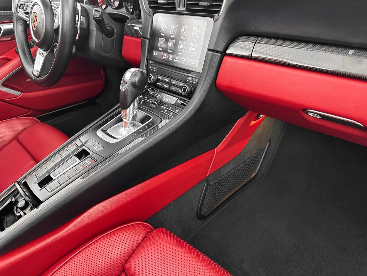 Used 2019 Porsche 911 Turbo S image 31