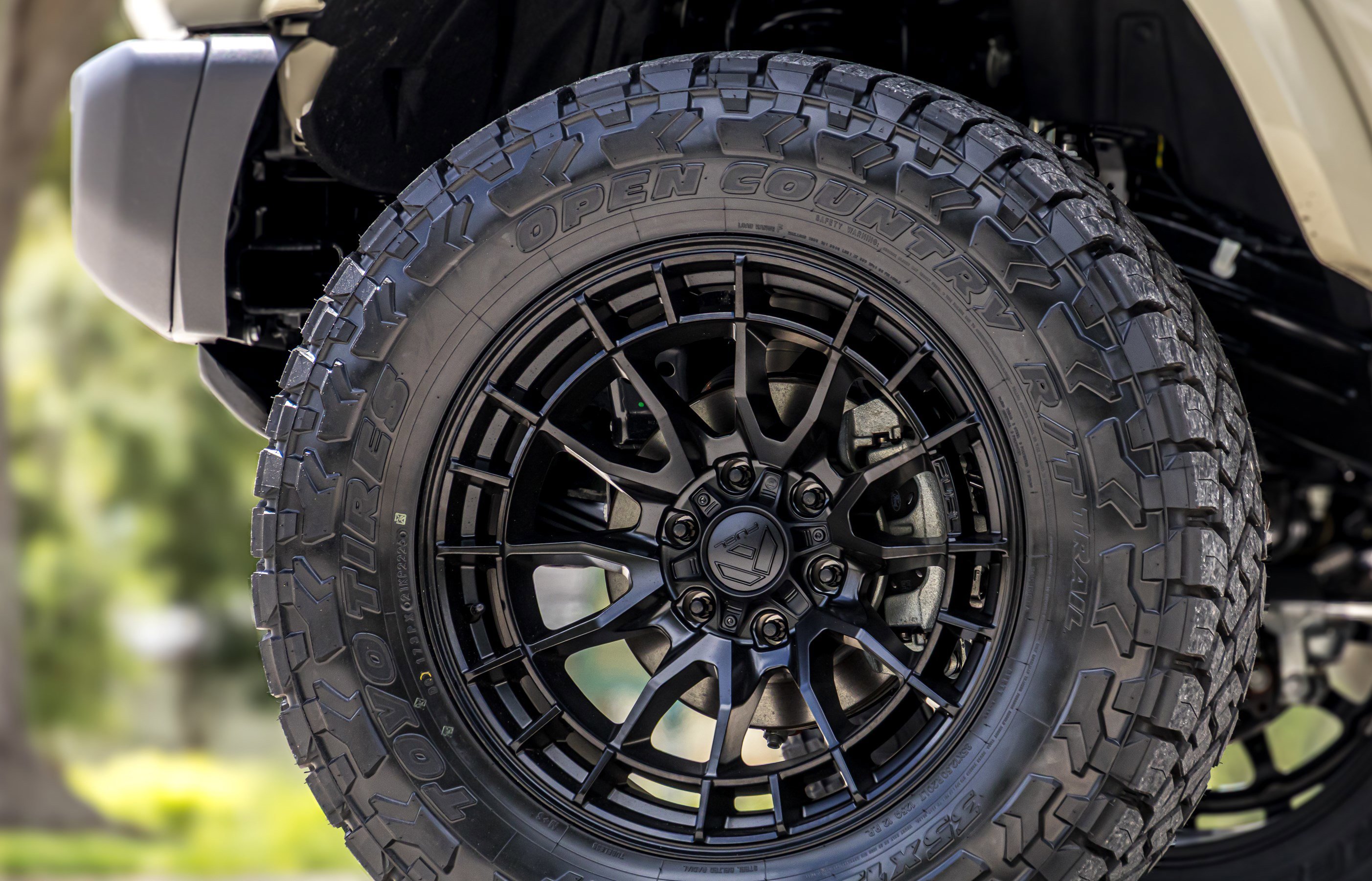 New 2025 Ford Bronco Badlands image 15