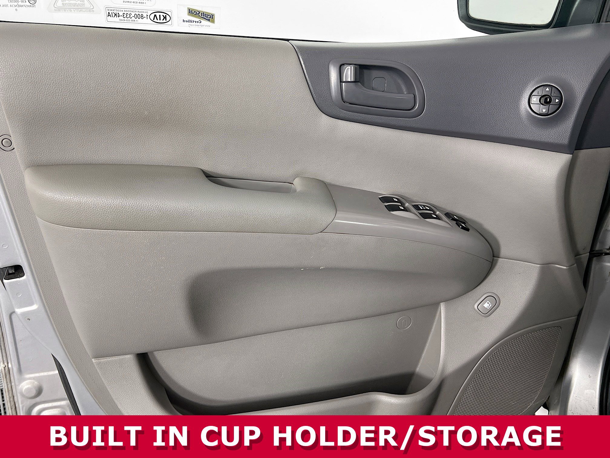 Used 2011 Kia Sedona LX image 17