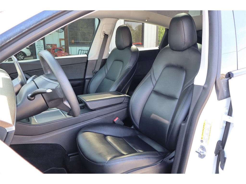 Used 2021 Tesla Model Y Long Range image 14
