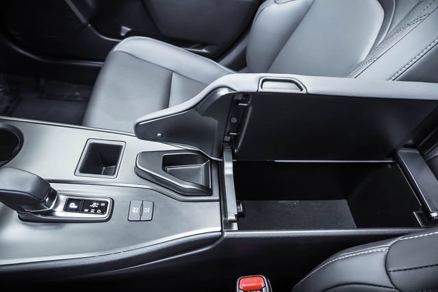 Certified 2025 Lexus UX 300h FWD image 18