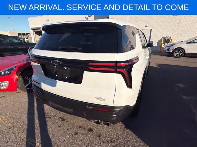 Certified 2024 Chevrolet Traverse LS w/ Midnight/Sport Edition FWD image 8