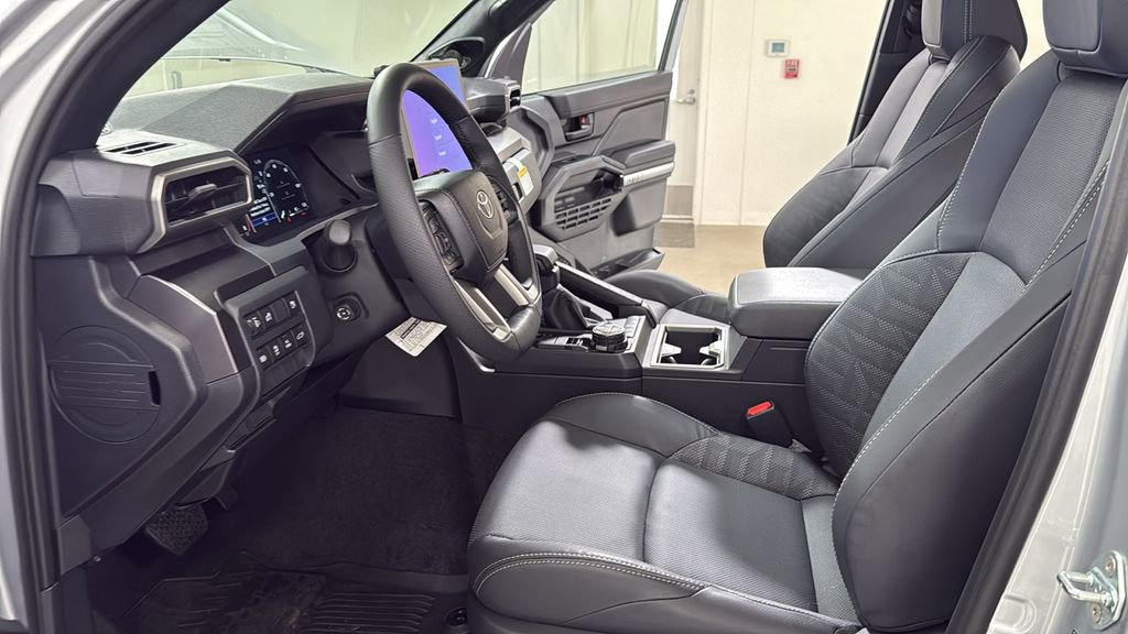 Used 2025 Toyota 4Runner TRD Off-Road Premium image 13