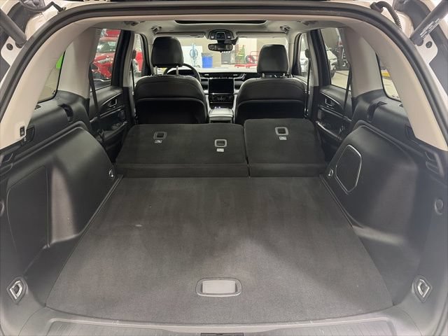 Used 2023 Jeep Grand Cherokee 4WD 4xe image 18