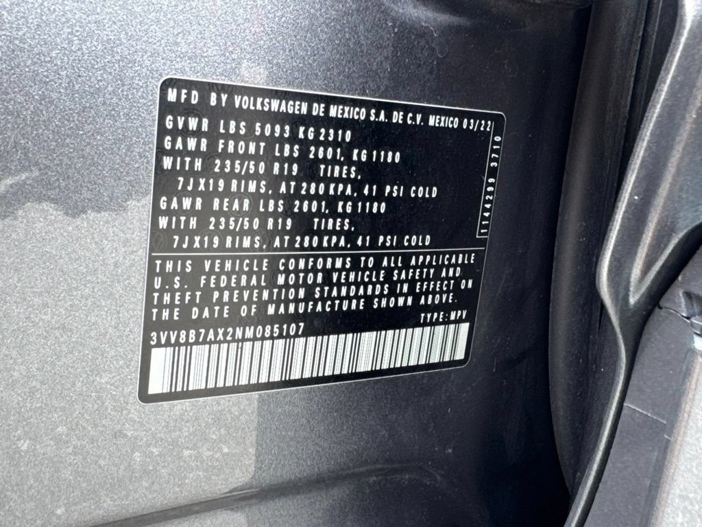 Used 2022 Volkswagen Tiguan SE R-Line AWD/4WD image 32
