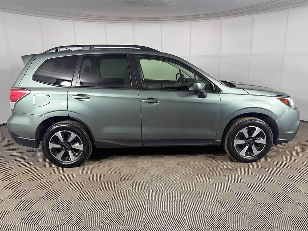 Used 2018 Subaru Forester 2.5i Premium w/ All-Weather Package AWD/4WD image 12