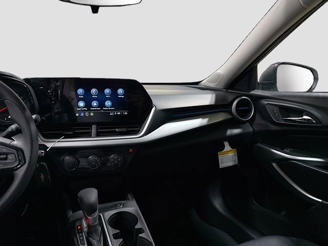 New 2026 Chevrolet Trax LS image 24