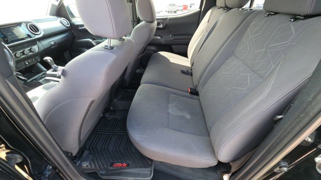 Used 2019 Toyota Tacoma TRD Sport image 17