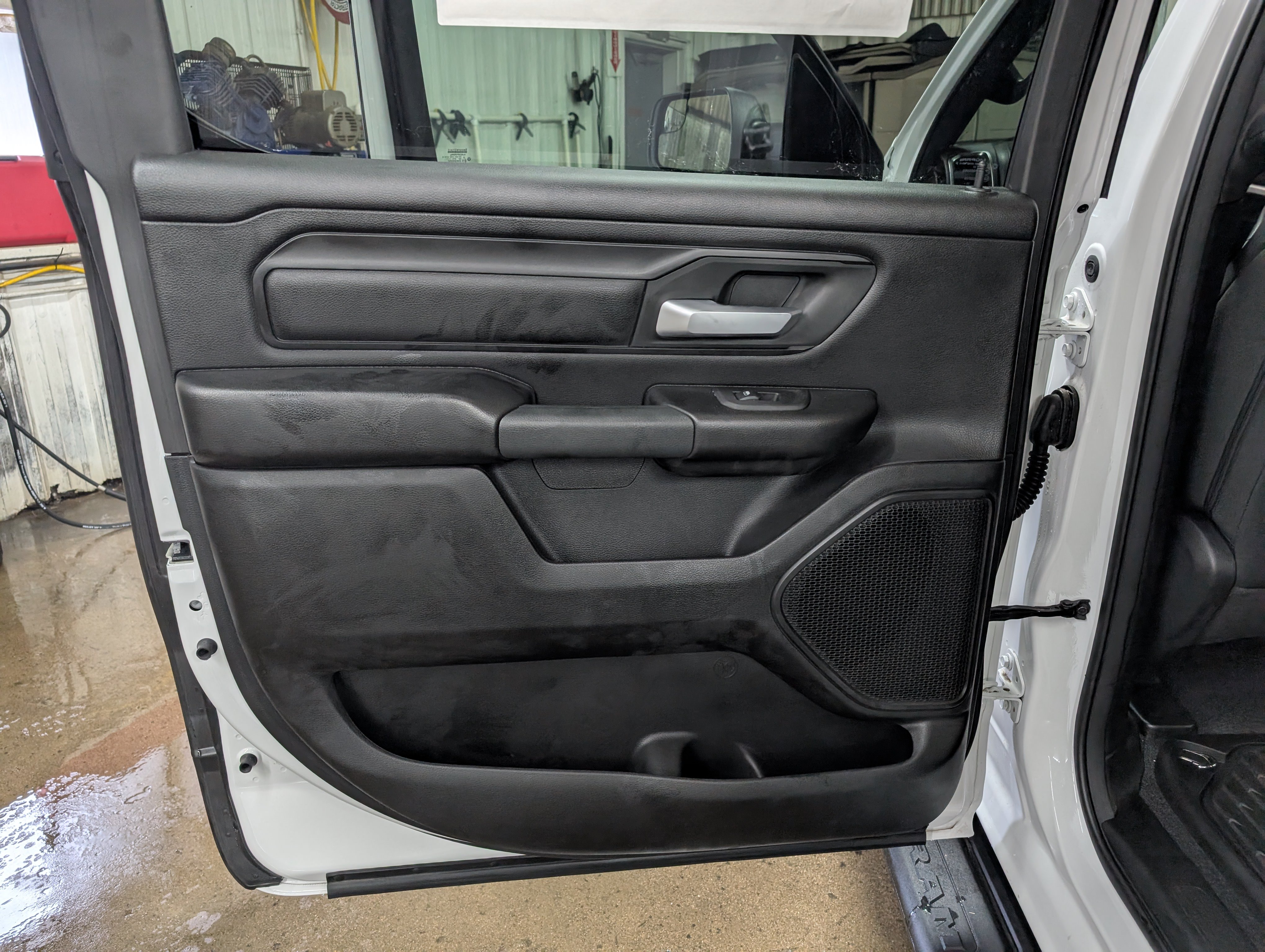 New 2026 RAM 1500 Express AWD/4WD image 10