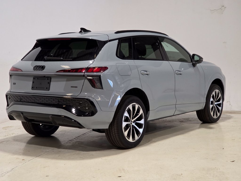 New 2026 Audi Q3 quattro 2.0T AWD/4WD image 5