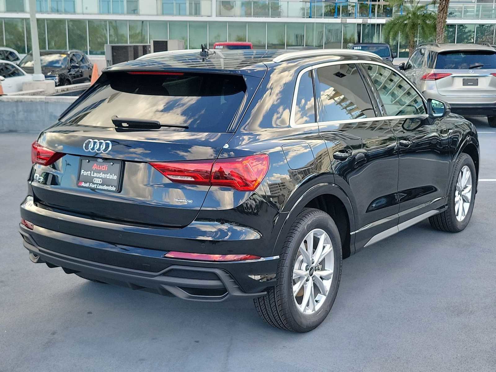 New 2025 Audi Q3 2.0T Premium image 6