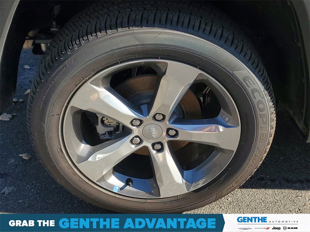 Certified 2024 Jeep Grand Cherokee Limited image 5