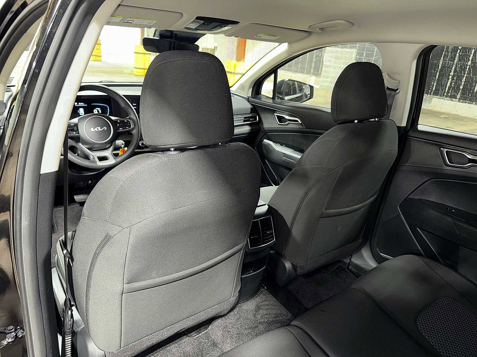 Used 2024 Kia Sportage LX image 26